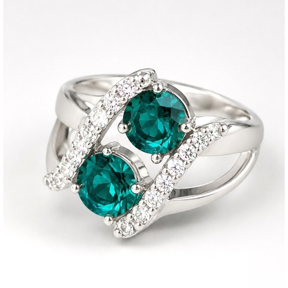 Vintage Green Sterling Silver Round Rhinestone Cocktail Ring 925 Size 8.75
